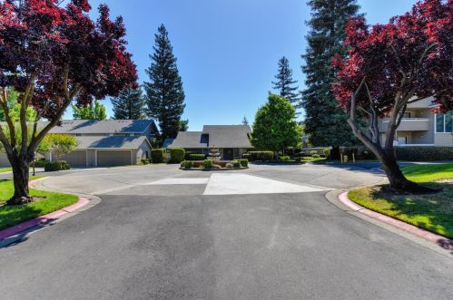 8133 Briar Ridge Ln, Citrus Heights, CA 95610-7953