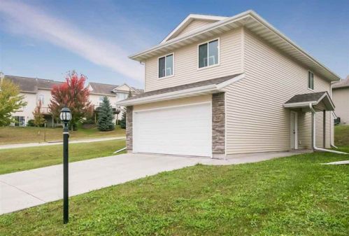 2147 Westminster Cir, Iowa City, IA 52241-3485