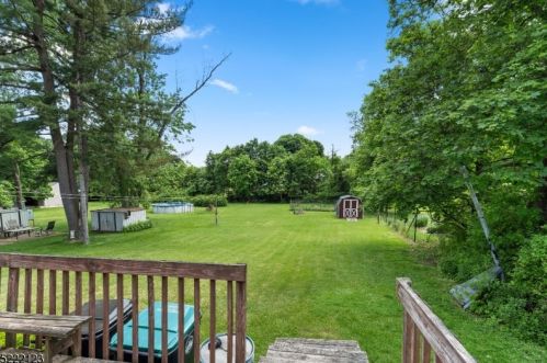 27 New York Ave, Flemington NJ  08822-1437 exterior