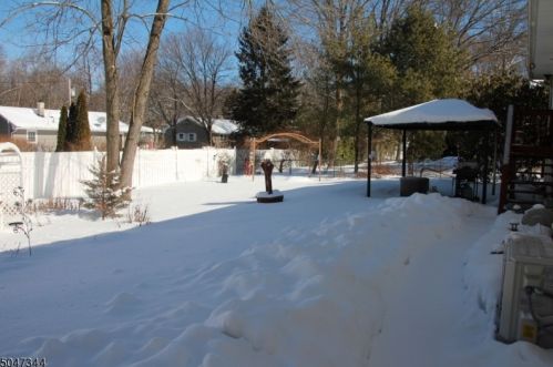 17 Rutgers Ave, West Milford Lakes NJ  07480-3505 exterior