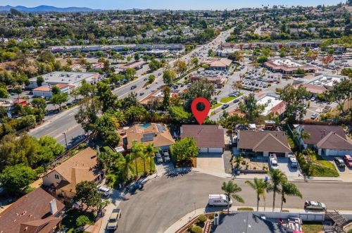 4137 Auburn Ave, Oceanside CA  92056-6018 exterior