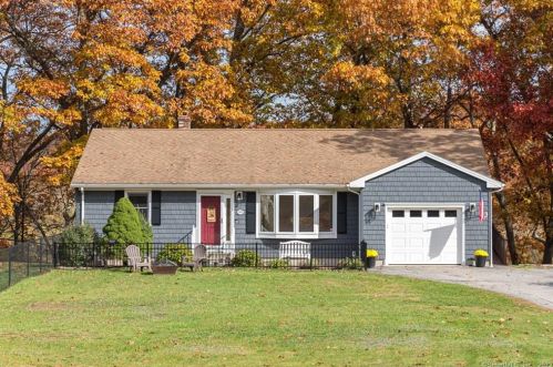 99 Baltic Rd, Norwich, CT 06360-9461