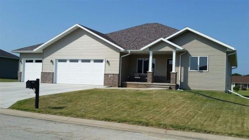 708 Christians Trl, Fairbank, IA 50629-7607