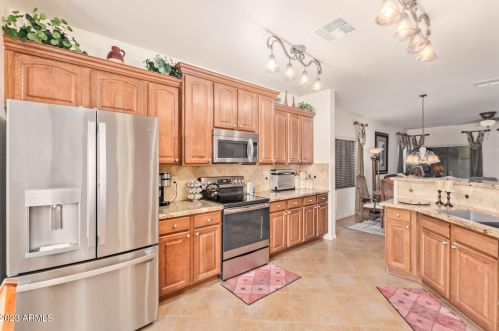 16188 Gelding Dr, Sun City AZ  85379-5109 exterior
