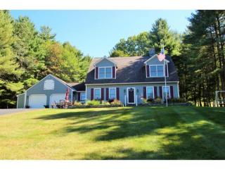 86 Sugarwoods Rd, Barre, VT 05641-8800