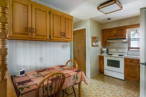 2047 Hancock Ave, North Bellmore NY  11710-1516 exterior