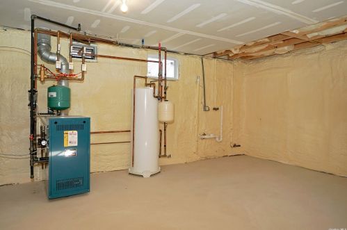 264 Frederick Ave, Roosevelt NY  11575-2340 exterior