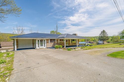 1718 Indian Creek Valley Rd, Champion, PA 15622-3055