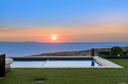 5 Del Mar, Newport Beach, CA 92657-2156