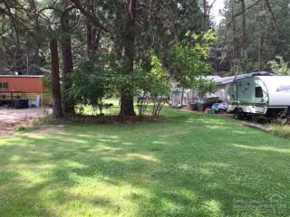 19947 Ashwood Dr, Bend, OR 97702-2085