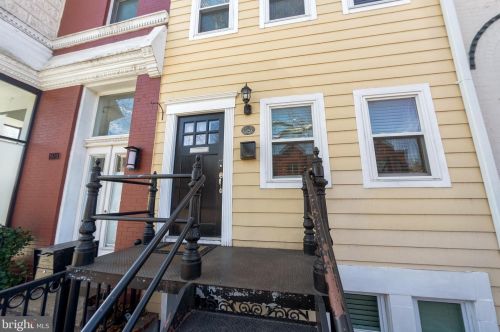 1826 18th St, Washington DC 20009-1707 exterior