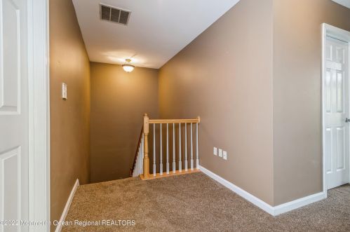 48 Alpine Rd, Holmdel Village NJ  07733-2724 exterior