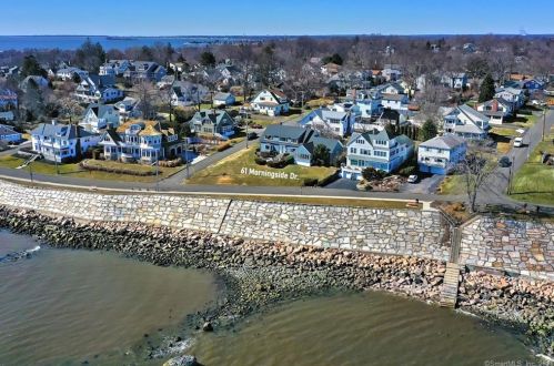 61 Morningside Dr, Milford, CT 06460-7713