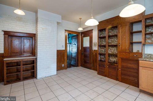 5 Amiss Ave, Richmond National Battlefiel VA  22835-1309 exterior