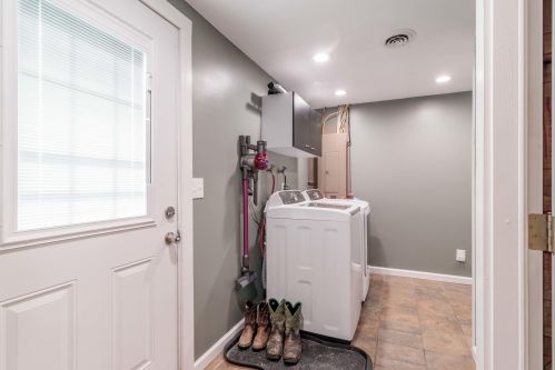 115 High St, Hebron OH  43025-9038 exterior