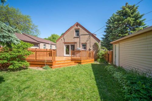 227 Van Norman Ave, Milwaukee WI 53235-5727 exterior