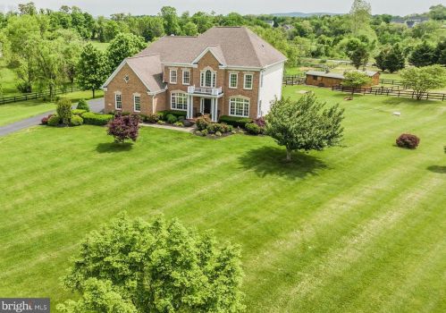 12760 Beebe Ct, Lovettsville VA  20180-2778 exterior