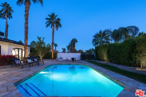 1055 Louise Dr, Palm Springs CA  92262-3241 exterior