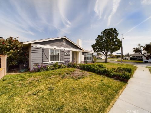 8802 San Fabio Cir, Buena Park, CA 90620-3618