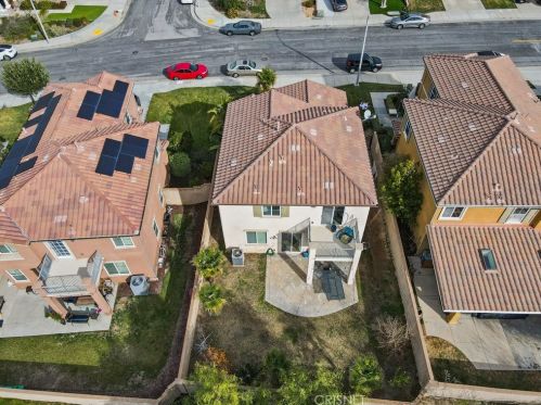 19920 Holly Dr, Santa Clarita CA  91350-3698 exterior