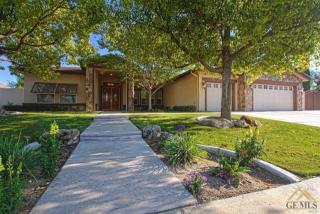 10605 Hinderhill Dr, Bakersfield, CA 93312-7038