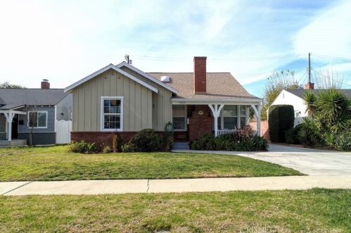 7453 Forbes Ave, Van Nuys, CA 91406-2740