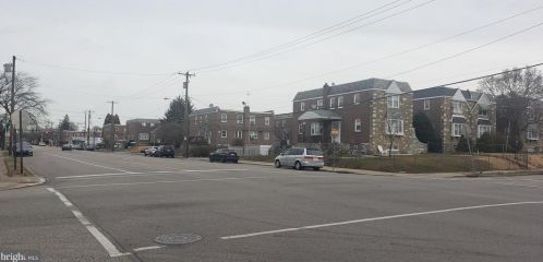 850 Longshore Ave, Philadelphia PA  19111-4423 exterior