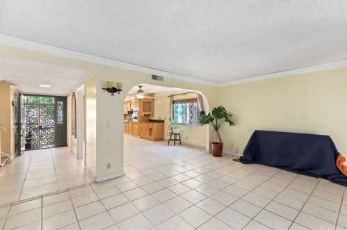 1643 Ironstone Ave, Montebello CA  90640-2125 exterior