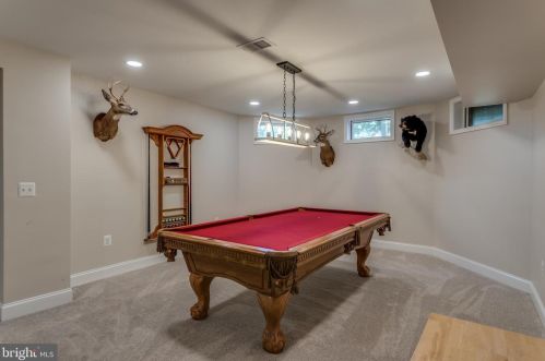 5800 Serengeti Ct, Haymarket VA  20169-3200 exterior