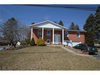 8003 Valley View Rd, Northampton, PA 18067-8939