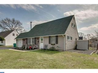 45 Misty Pine Rd, Levittown, PA 19056-3627