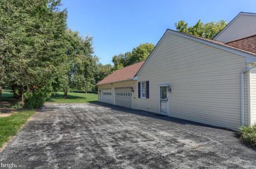 1969 Millport Rd, Lancaster PA  17602-4117 exterior