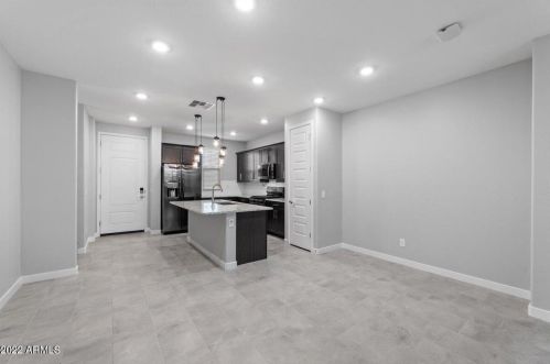 711 Abalone Dr, Gilbert, AZ 85233