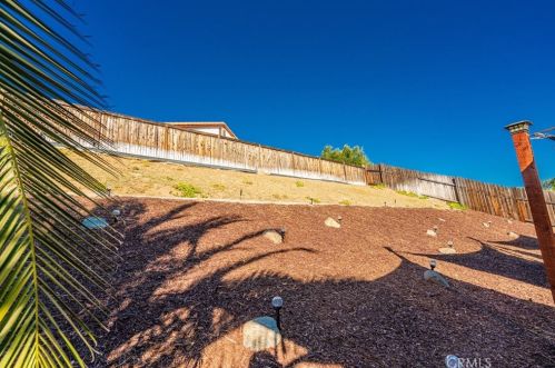 31662 Willow View Pl, Lake Elsinore CA  92532-0401 exterior