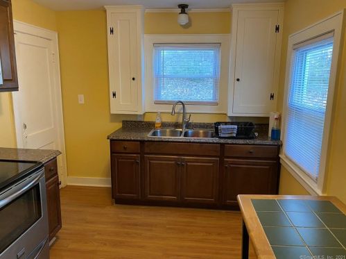462 Main St, Terryville CT  06786-6808 exterior