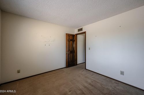 18210 44th Ave, Glendale AZ  85308-1637 exterior