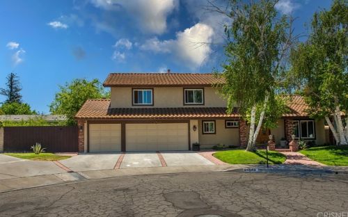 24540 Burr Ct, Santa Clarita, CA 91321-2637