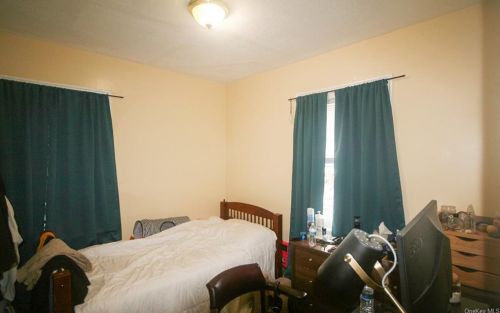 48 Rochelle Ter, Mount Vernon NY 10550-1127 exterior