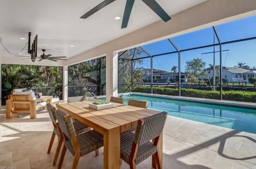 350 Henderson Ct, Marco Island, FL 34145-1815