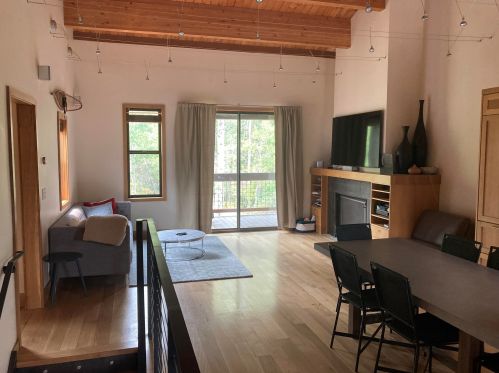 3066 Silver Strike, Truckee CA  96161-4208 exterior