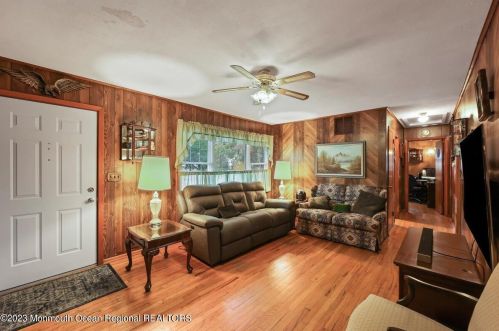 299 Texas Dr, Bricktown NJ 08723-6029 exterior