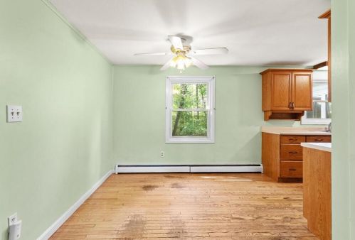 1 Nolet Ave, Salem NH  03079-1756 exterior