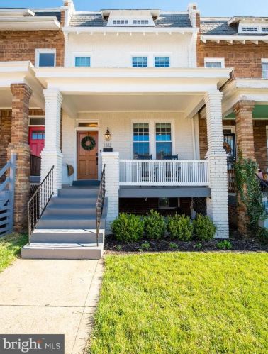 1312 Queen St, Washington, DC 20002-2522
