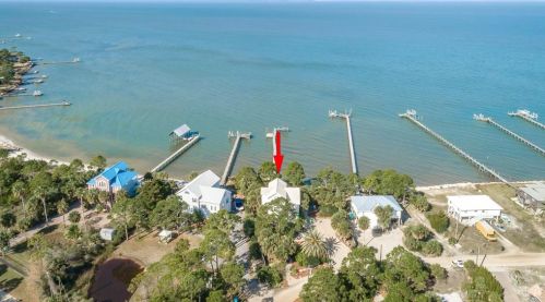 304 Marks St, Saint George Island, FL 32328-2502