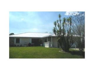 2007 Clam Dr, Sebring, FL 33870-8499