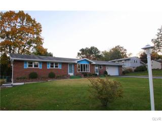 5234 Price Ave, Coopersburg, PA 18036-1314