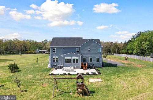 13525 Aden Rd, Nokesville VA  20181-2817 exterior
