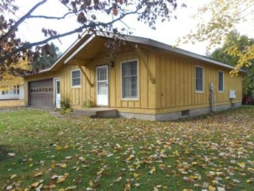 746 Pinecrest Ave, Worcester WI  54555-1037 exterior