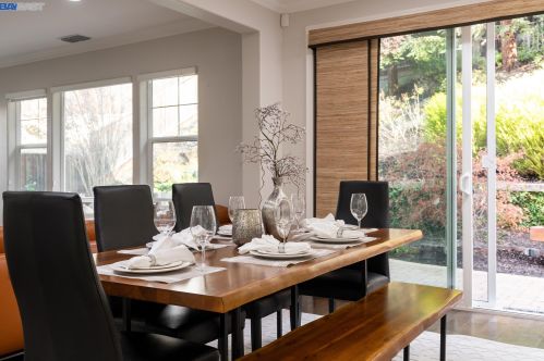 3551 Pinot Noir Ct, Pleasanton CA  94568-2556 exterior