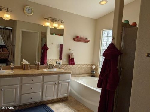 7439 Via Montoya Dr, Glendale AZ 85310-5286 exterior